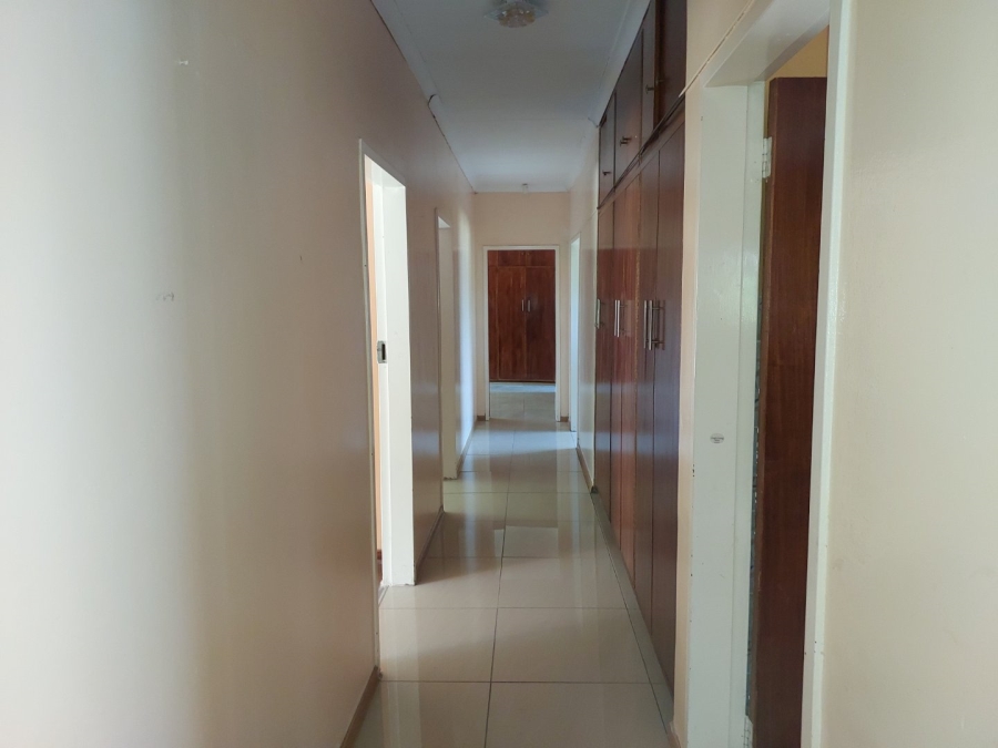 To Let 3 Bedroom Property for Rent in Suidrand Free State